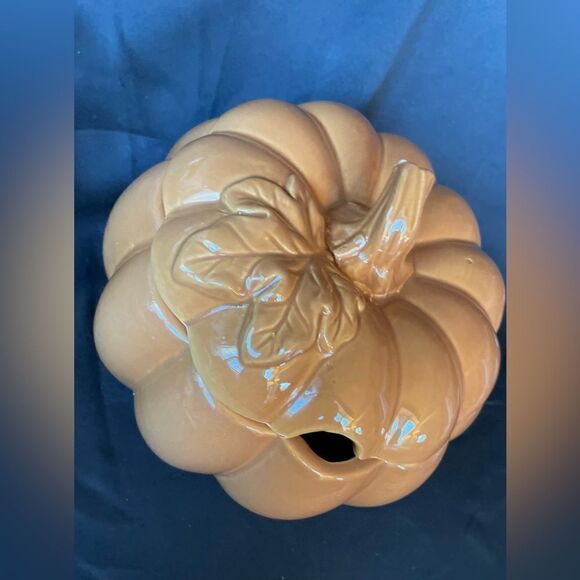 Golden Orange Pumpkin Shaped Soup Tureen & Lid 64 oz Soup or Cider EPC - Picture 4 of 10